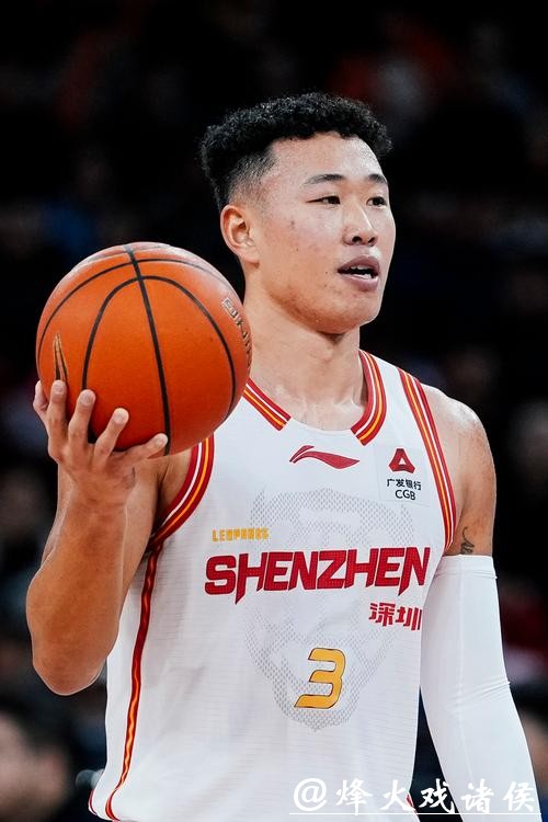 贺希宁爆砍43分！CBA第一铁人吓了大鲨鱼一大跳